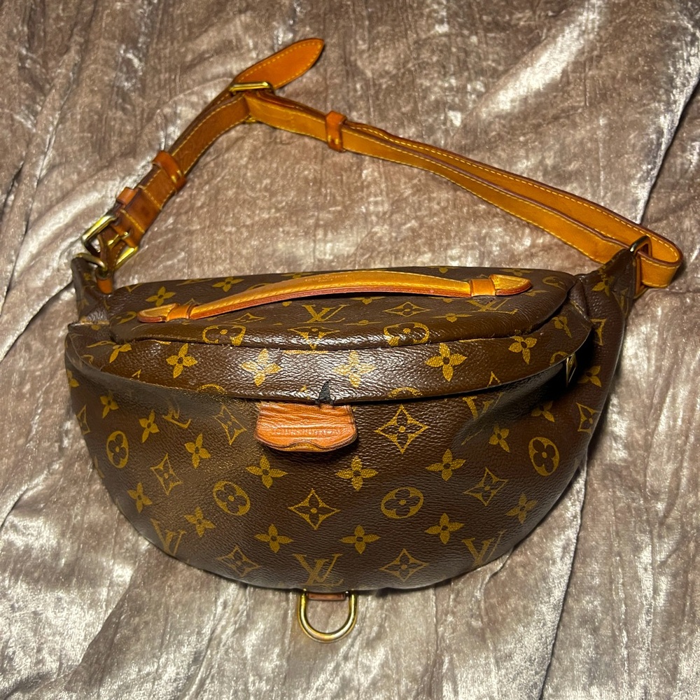Louis Vuitton Brown Monogram bum bag